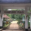 Kampung Pulo: Tujuh Rumah di Tengah Danau dan Candi Purba