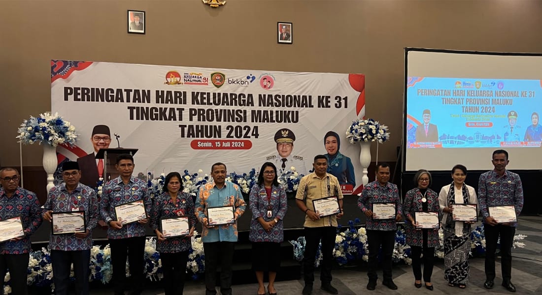 Pemkot Ambon Raih Penghargaan pada Peringatan Harganas Provinsi Maluku