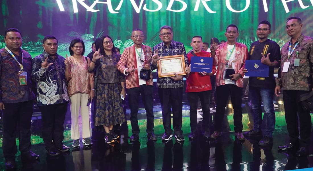 Pemkot Ambon Raih Penghargaan Pembina Program Kampung Iklim
