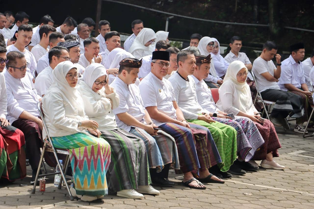 Rekor Muri ASN Bersarung