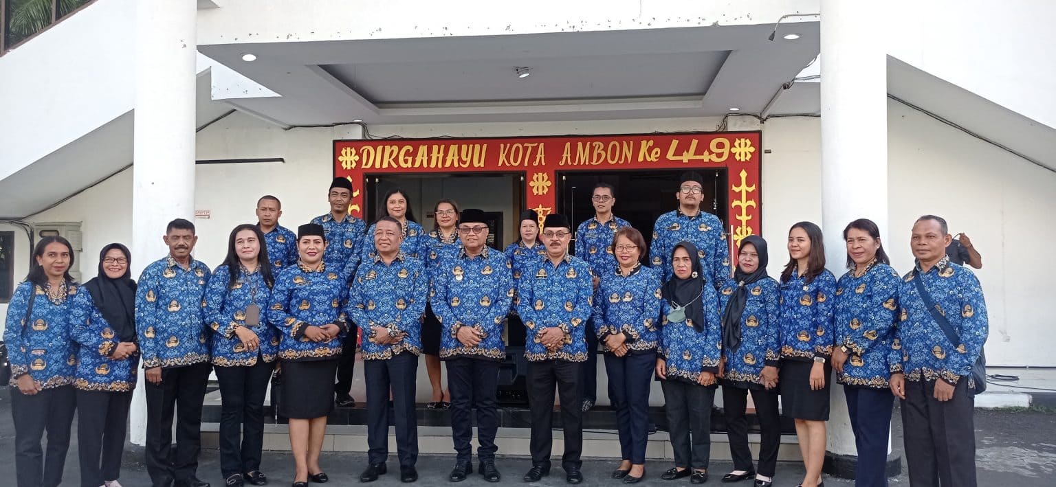 Pemkot Ambon Gelar Upacara Hari Pahlawan, Ini Yang Disampaikan Pj Walikota