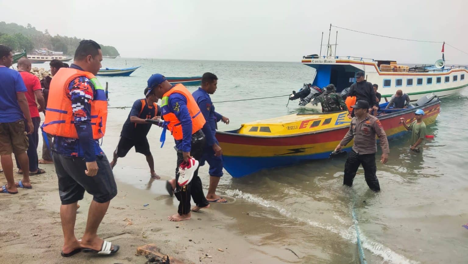 Polres SBB Usut Kecelakaan Speedboat Dua Nona, 8 Nyawa Melayang di Perairan Manipa