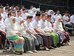 Rekor Muri ASN Bersarung Jawar: Cimahi Berpartisipasi