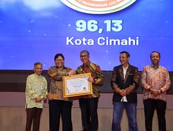 Pemkot Cimahi Kembali Predikat Tertinggi Kepatuhan Pelenyenggaraan Pelayanan Publik Ombusman