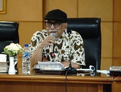 Menjadi Terkenal di Era Media Sosial: Antara Panggung Digital dan Tekanan Psikologis