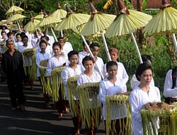 Sunda Wiwitan: Menjaga Napas Leluhur Sunda