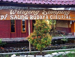 Ciburial: Merawat Tradisi dengan Hati di Kaki Gunung Papandayan