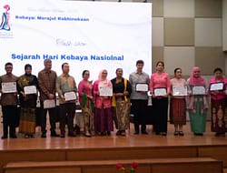 Komunitas Perempuan Berkebaya Gelar Diplomasi Budaya Pada Peringatan Hari Kebaya Nasional 2025