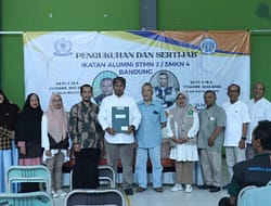 KEPALA SMKN 4 BANDUNG LANTIK IKATAN KELUARGA ALUMNI, GERAKAN SINERGI NYATA