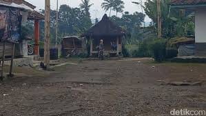 Kampung Adat Banceuy: Nafas Tradisi di Kaki Gunung Subang
