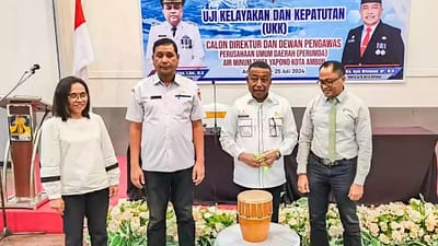 Robby Sapulette, membuka Uji Kelayakan dan Kepatutan (UKK) Calon Direktur dan Dewan Pengawas Perusahaan Daerah Air Minum (Perumdam) Tirta Yapono