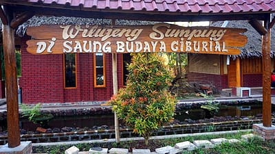 Ciburial: Merawat Tradisi dengan Hati di Kaki Gunung Papandayan