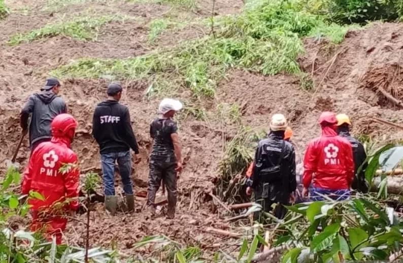 PMI Bantu Bencana Sukabumi
