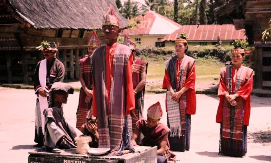 Sigale-gale, Tradisi Suku Batak.