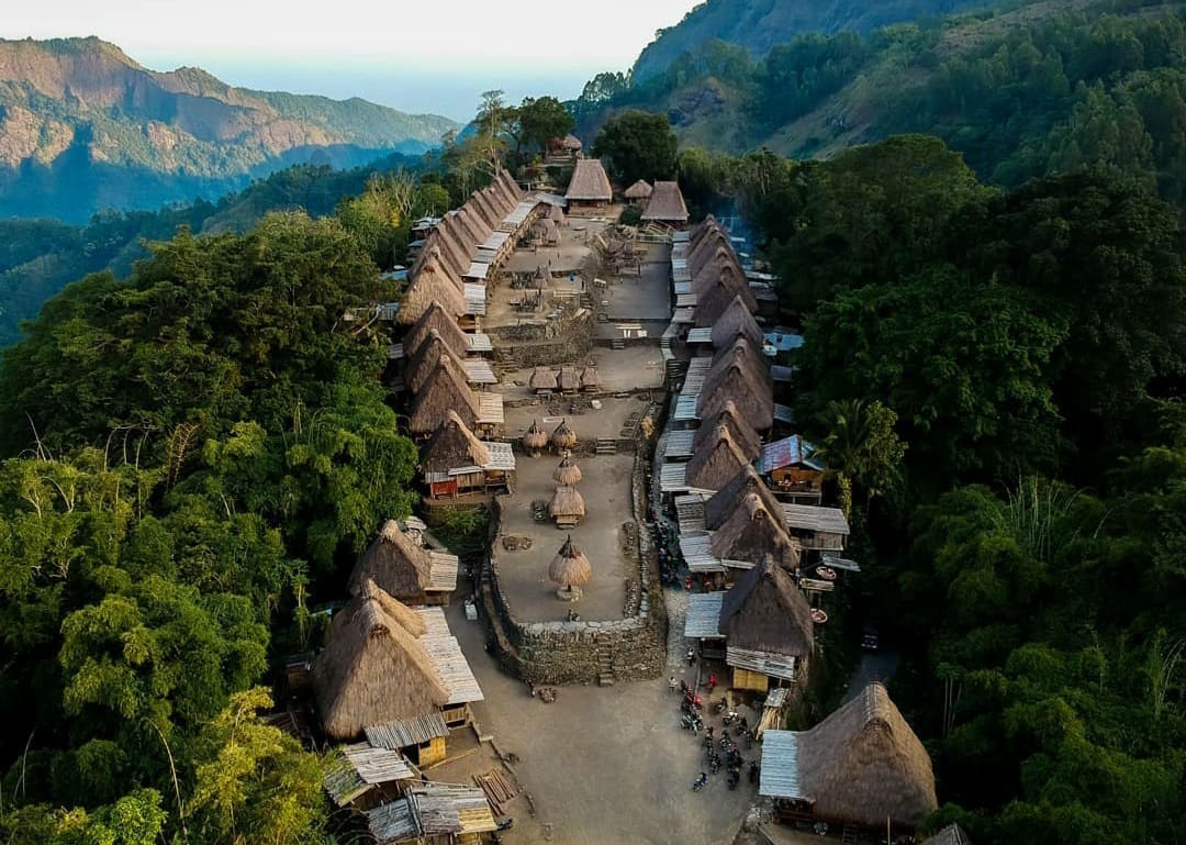 Kampung Bena, Flores